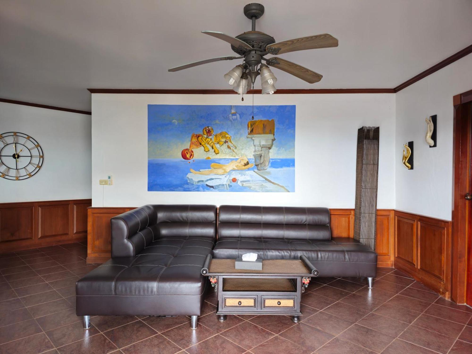 Sai Rougn Apartment Patong Exterior photo